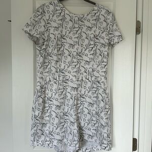 NWT black and white print romper